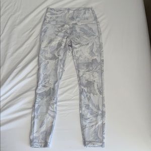 Lululemon Leggings (size 4)